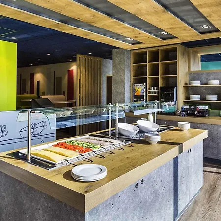 Отель Ibis Budget Amsterdam South 2*