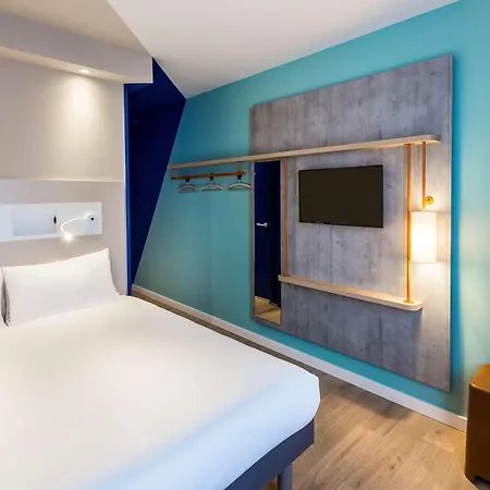 Отель Ibis Budget Amsterdam South 2*